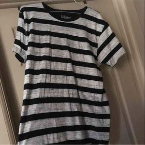 Short sleeve striped shirt